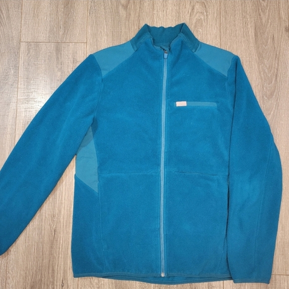 Figs Jackets & Blazers - FIGS On Shift Fleece Jacket in Caribbean Blue